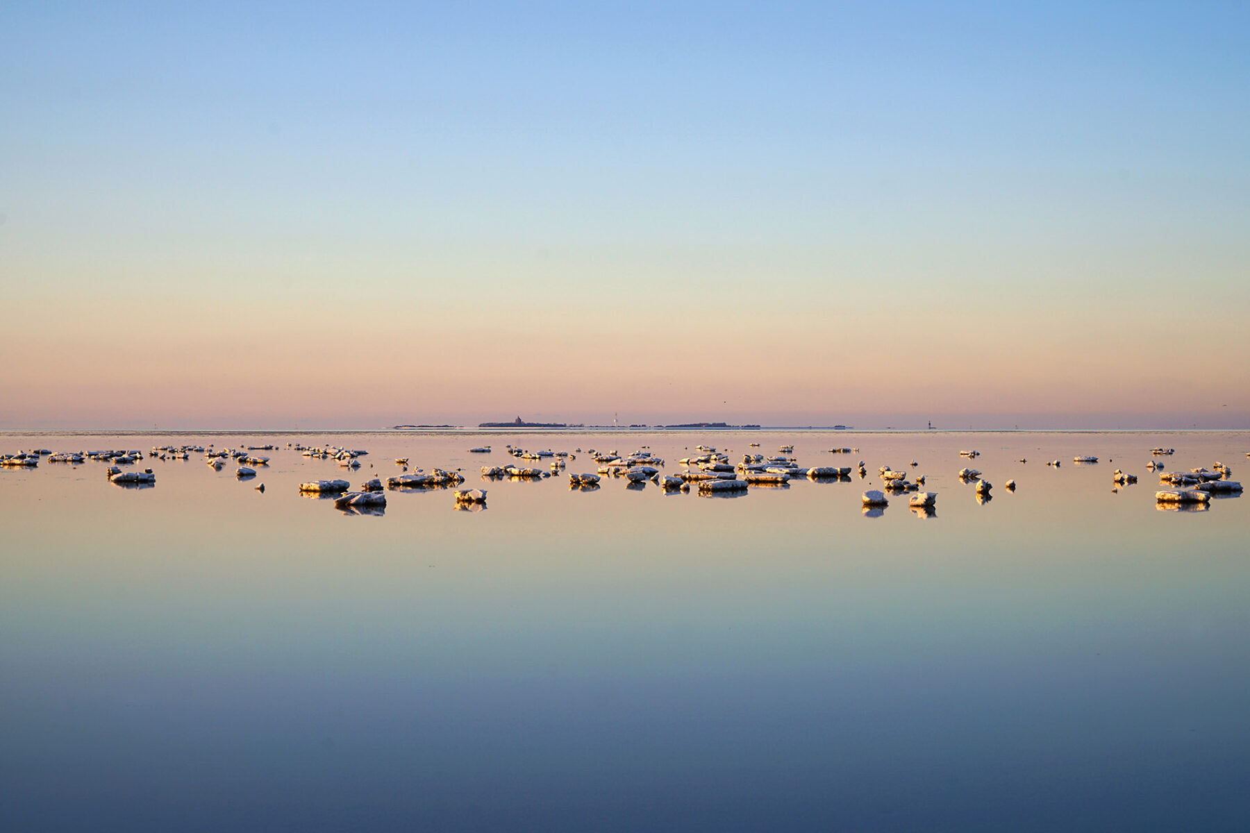 Eisschollen vor Neuwerk